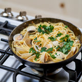 Hardshell clams in fettucine pasta 